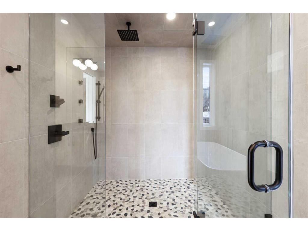 









3538


7

Avenue Southwest,
Calgary,




AB
T3C 0C8

