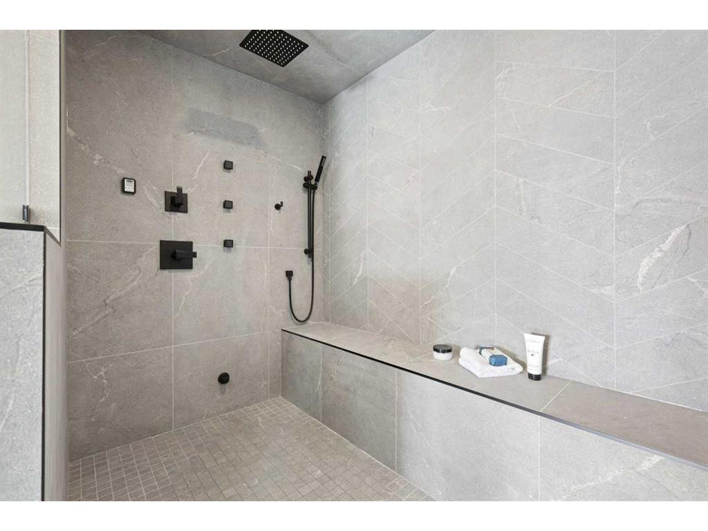 









3538


7

Avenue Southwest,
Calgary,




AB
T3C 0C8


