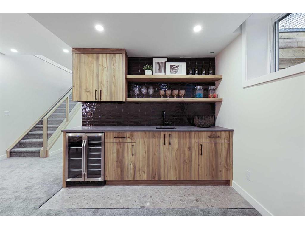 









3538


7

Avenue Southwest,
Calgary,




AB
T3C 0C8

