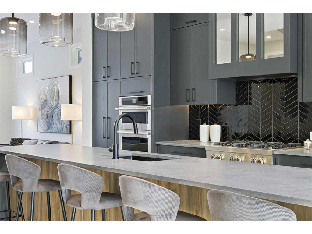









3538


7

Avenue Southwest,
Calgary,




AB
T3C 0C8

