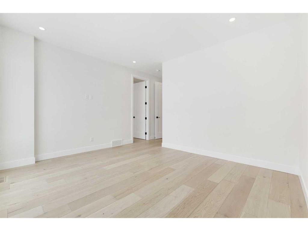 









3536


7

Avenue Southwest,
Calgary,




AB
T3C 0C8

