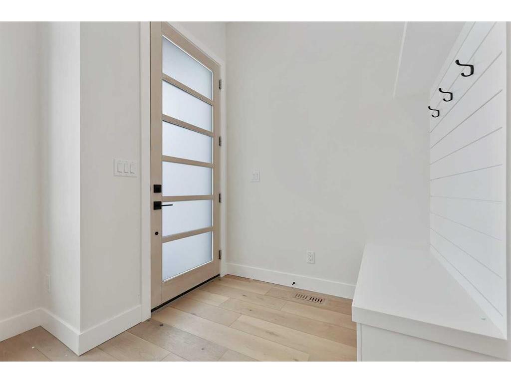 









3536


7

Avenue Southwest,
Calgary,




AB
T3C 0C8

