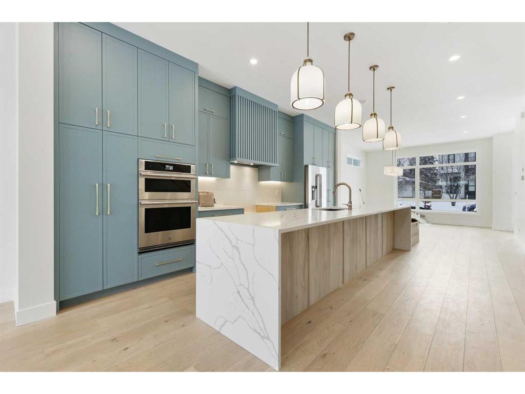









3536


7

Avenue Southwest,
Calgary,




AB
T3C 0C8

