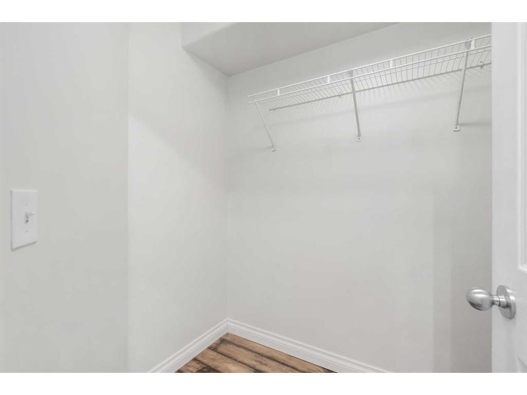 









2411


Erlton

Road Southwest, 107,
Calgary,




AB
T2S 2B9

