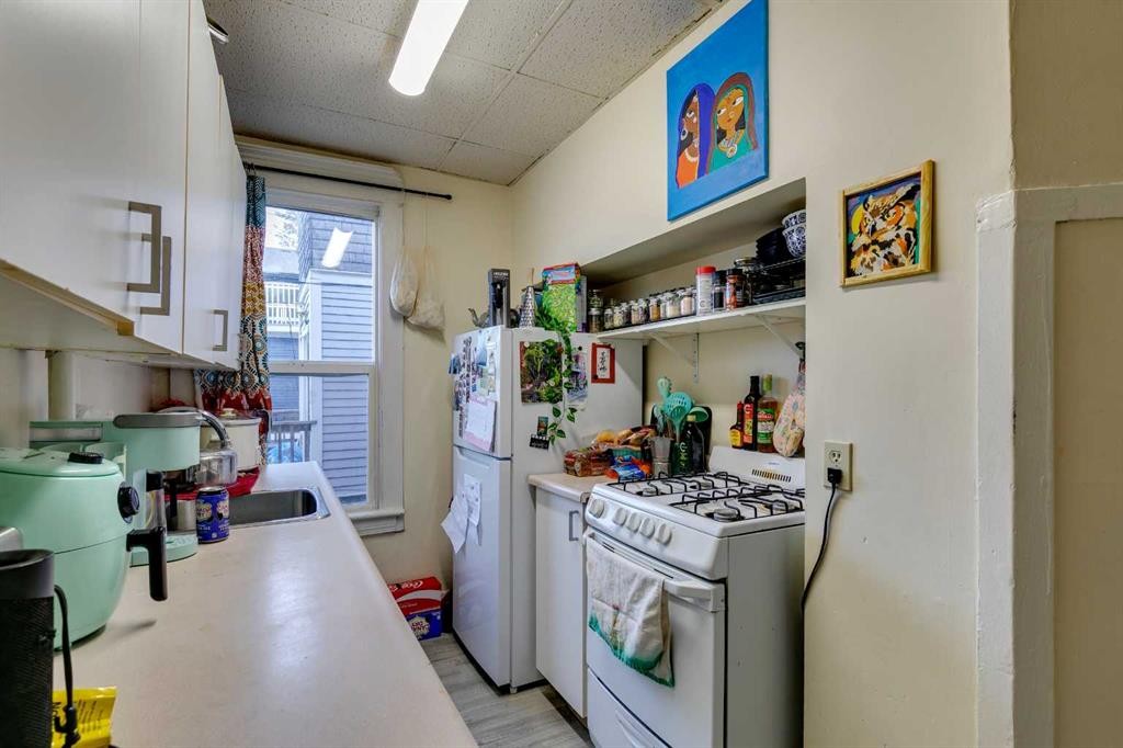 









2119


5

Street Southwest,
Calgary,




AB
T2S 2B5

