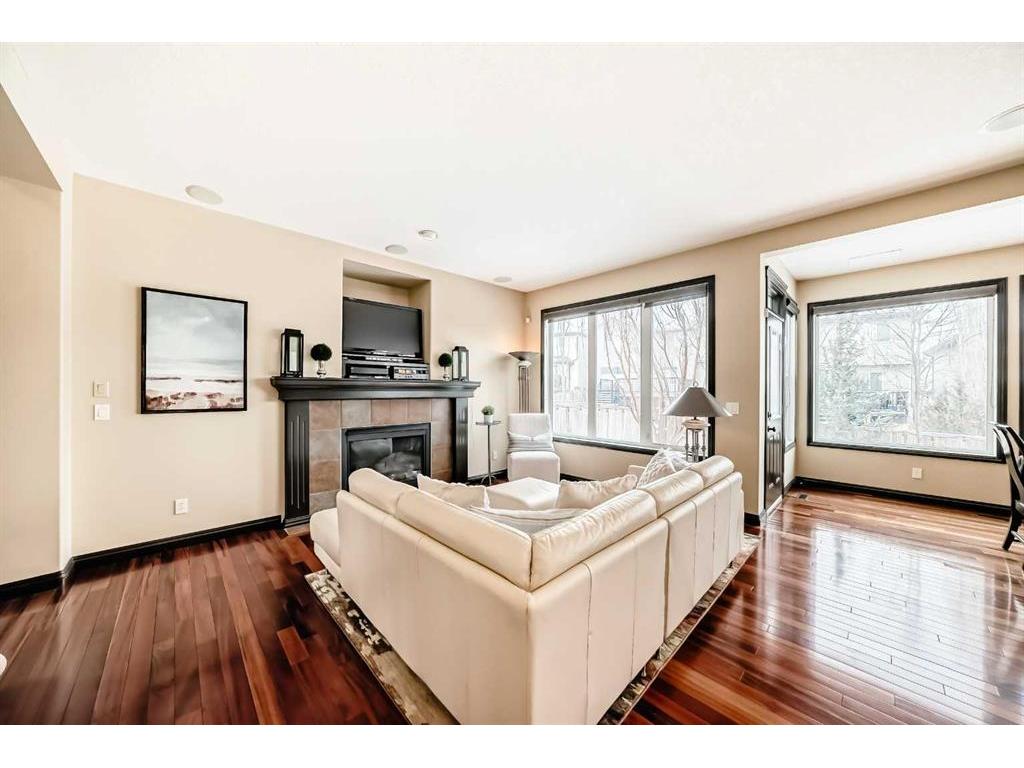 









224


Kincora

Point Northwest,
Calgary,




AB
T3R 0A5

