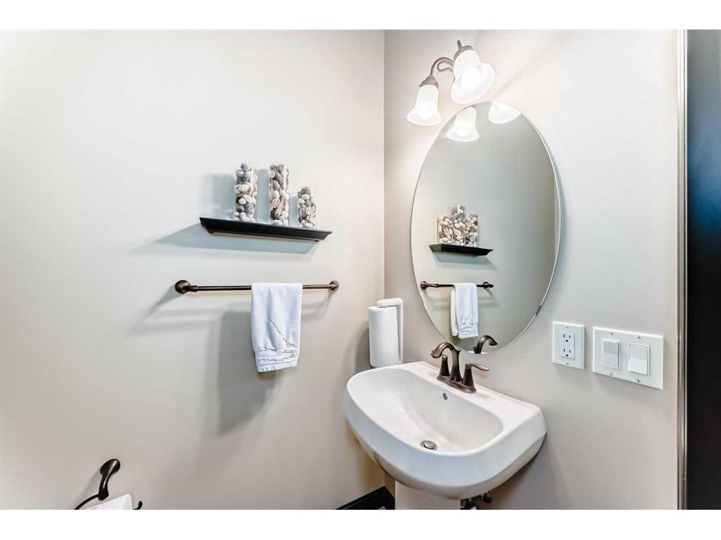 









224


Kincora

Point Northwest,
Calgary,




AB
T3R 0A5

