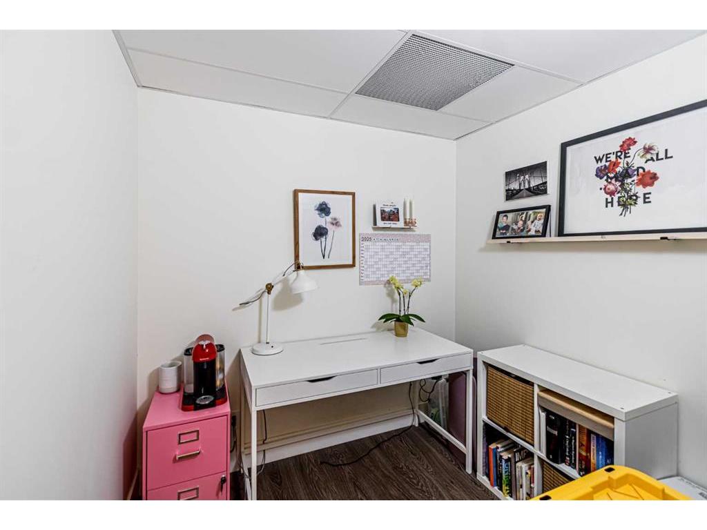 









3320


3

Avenue Northwest, 107,
Calgary,




AB
T2N 0L9

