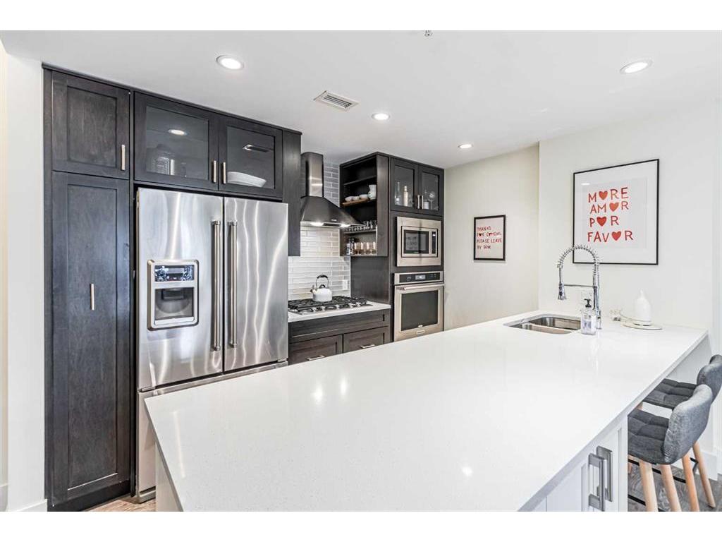 









3320


3

Avenue Northwest, 107,
Calgary,




AB
T2N 0L9

