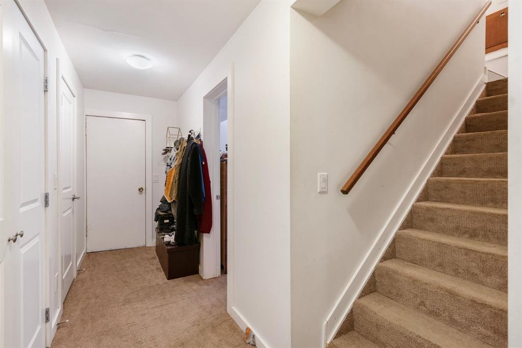 









206


43

Avenue Southwest,
Calgary,




AB
T2S 1A9

