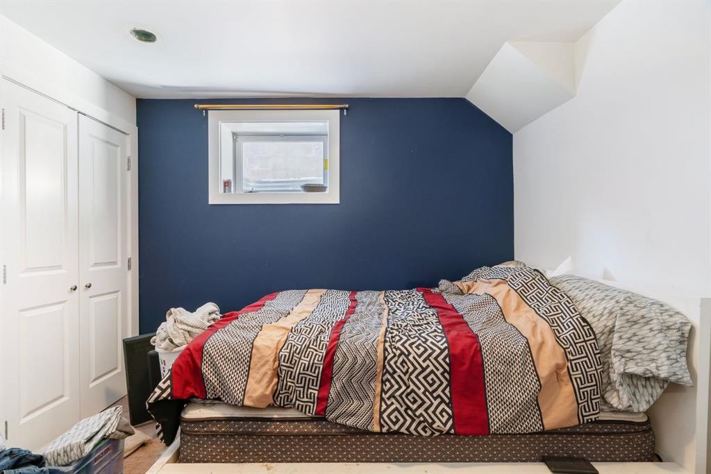 









206


43

Avenue Southwest,
Calgary,




AB
T2S 1A9

