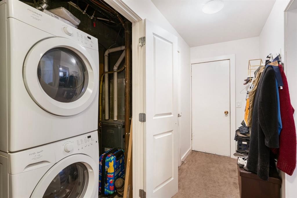 









206


43

Avenue Southwest,
Calgary,




AB
T2S 1A9


