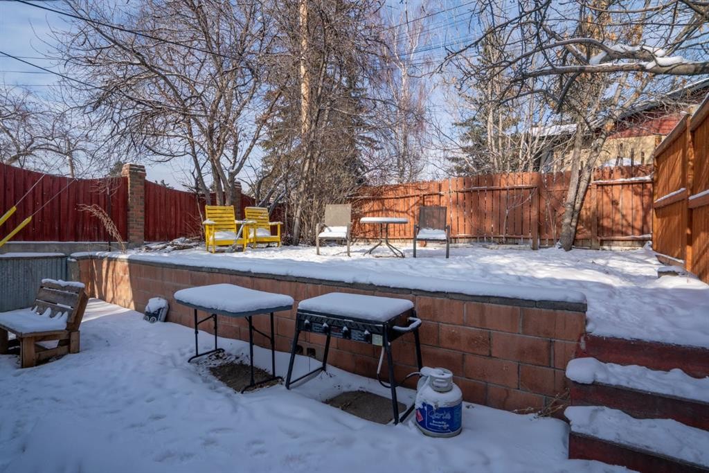 









206


43

Avenue Southwest,
Calgary,




AB
T2S 1A9


