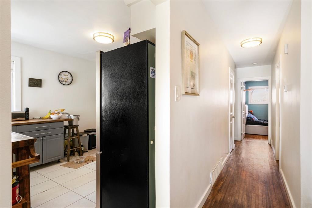 









206


43

Avenue Southwest,
Calgary,




AB
T2S 1A9


