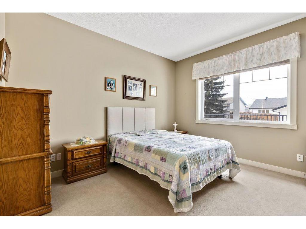 









1025


3

Street Southwest,
Diamond Valley,




AB
T0L0H0

