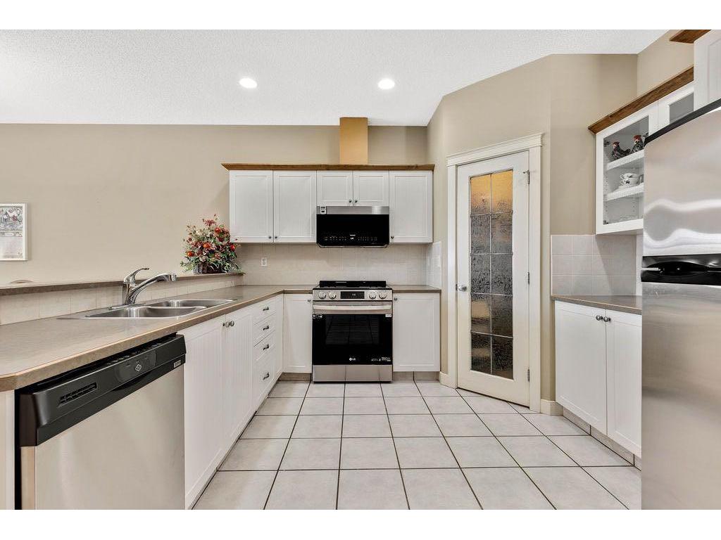 









1025


3

Street Southwest,
Diamond Valley,




AB
T0L0H0


