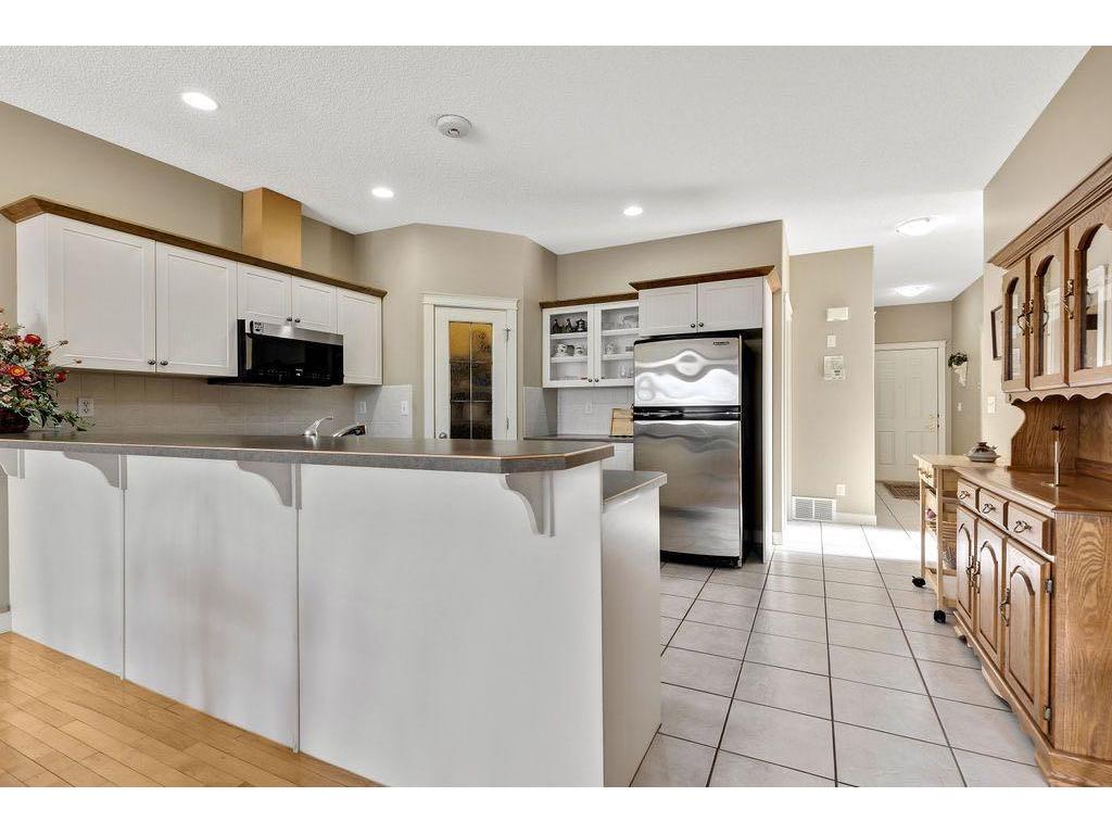 









1025


3

Street Southwest,
Diamond Valley,




AB
T0L0H0


