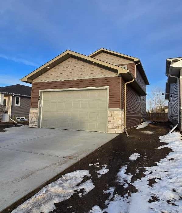 









30


Clover

Crescent,
Beiseker,




AB
T0M0G0

