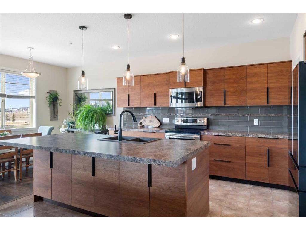 









221


Muirfield

Boulevard,
Lyalta,




AB
T0J1Y1

