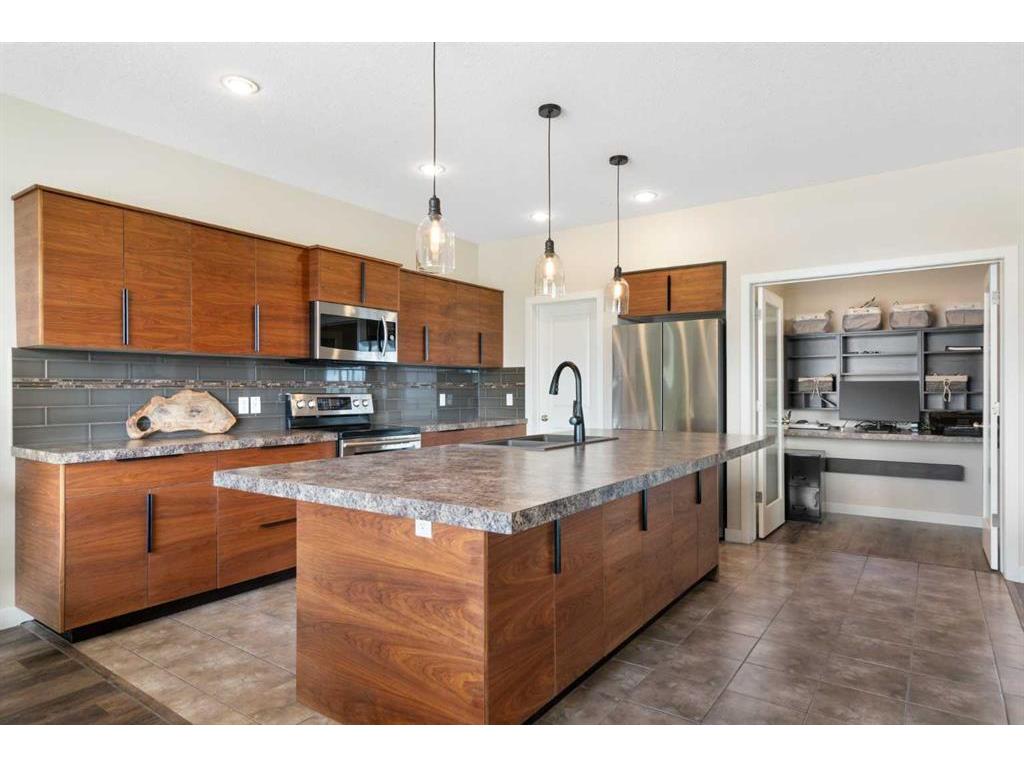 









221


Muirfield

Boulevard,
Lyalta,




AB
T0J1Y1

