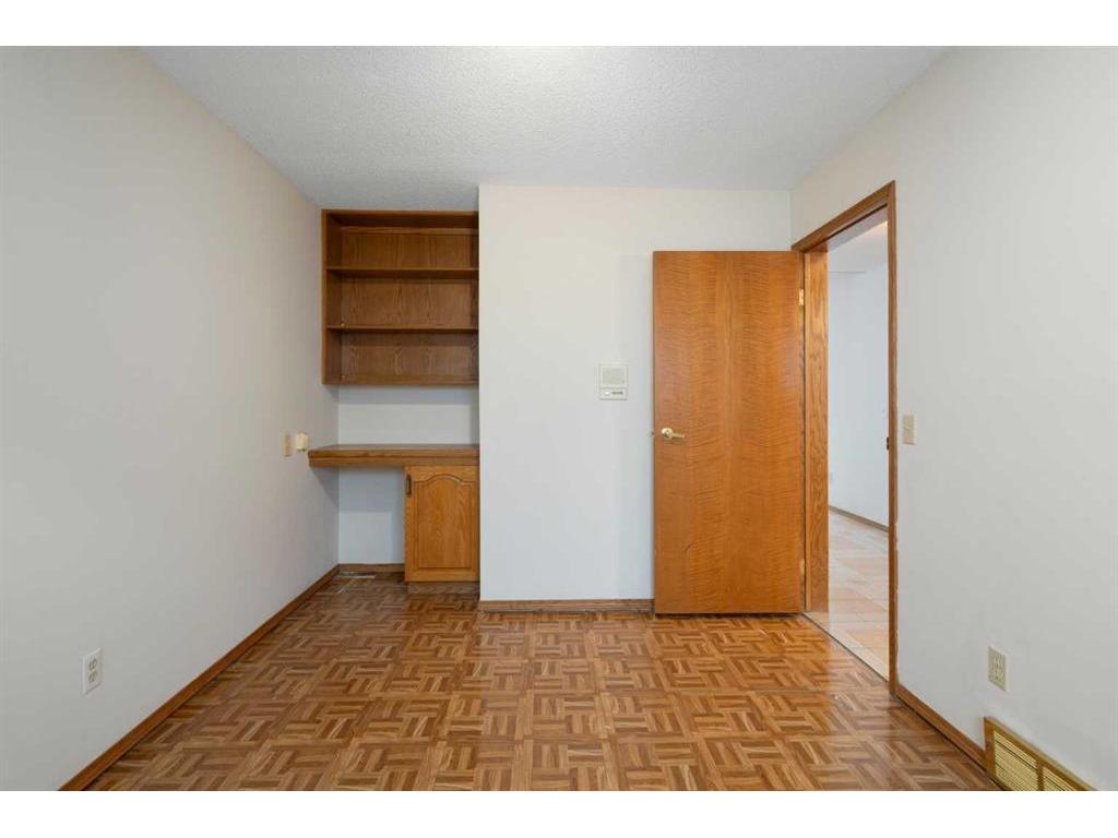 









106


Sienna Hills

Drive Southwest,
Calgary,




AB
T3H 2C8


