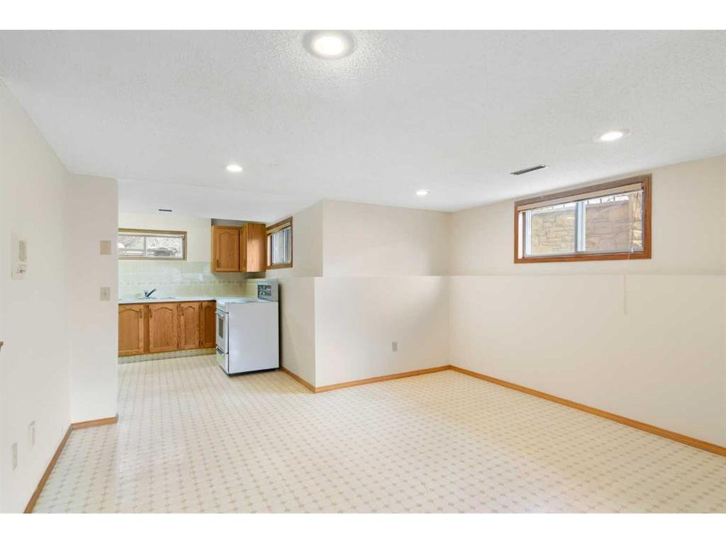 









106


Sienna Hills

Drive Southwest,
Calgary,




AB
T3H 2C8

