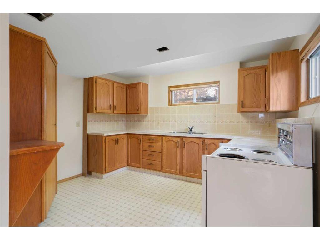 









106


Sienna Hills

Drive Southwest,
Calgary,




AB
T3H 2C8

