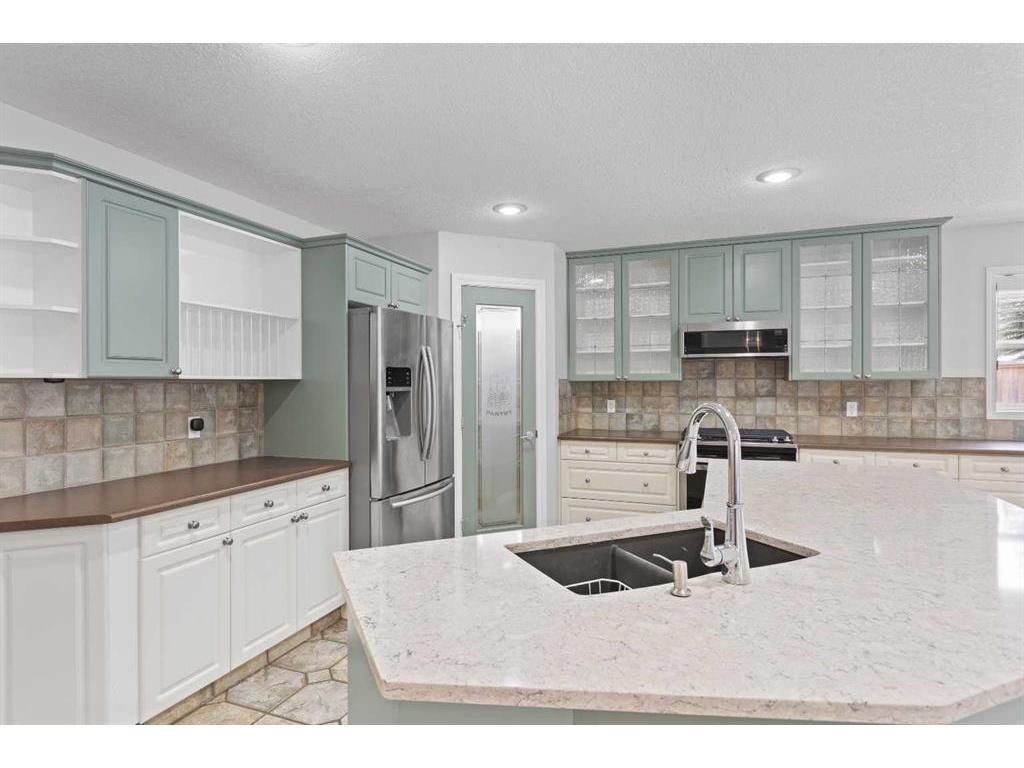 









11


Bow Ridge

Road,
Cochrane,




AB
T4C 1T4

