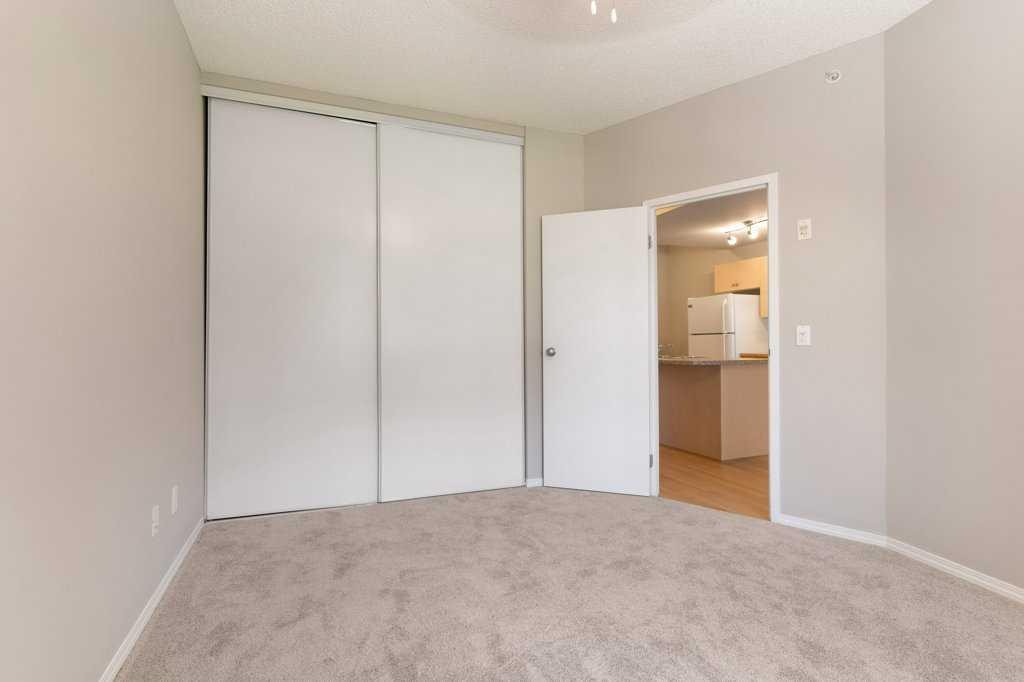 









73


Erin Woods

Court Southeast, 1107,
Calgary,




AB
T2B 3V2

