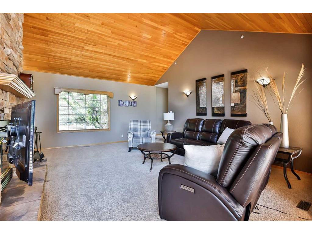 









3107


30

Street,
Coaldale,




AB
T1M 1P1

