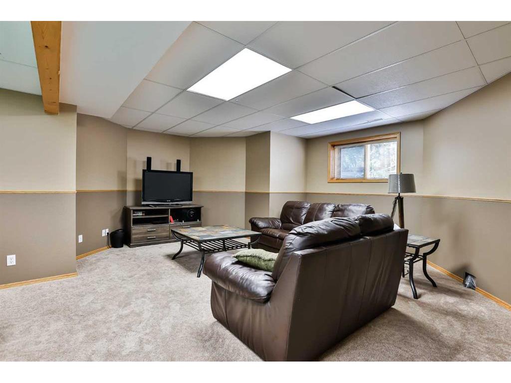 









3107


30

Street,
Coaldale,




AB
T1M 1P1


