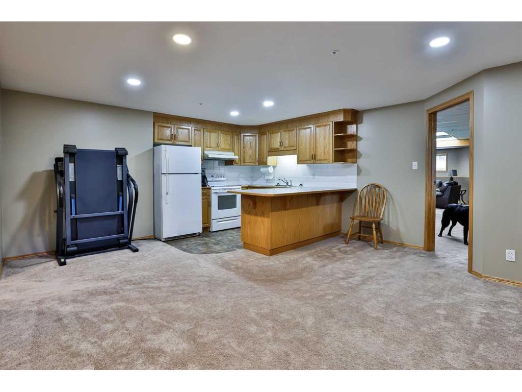 









3107


30

Street,
Coaldale,




AB
T1M 1P1

