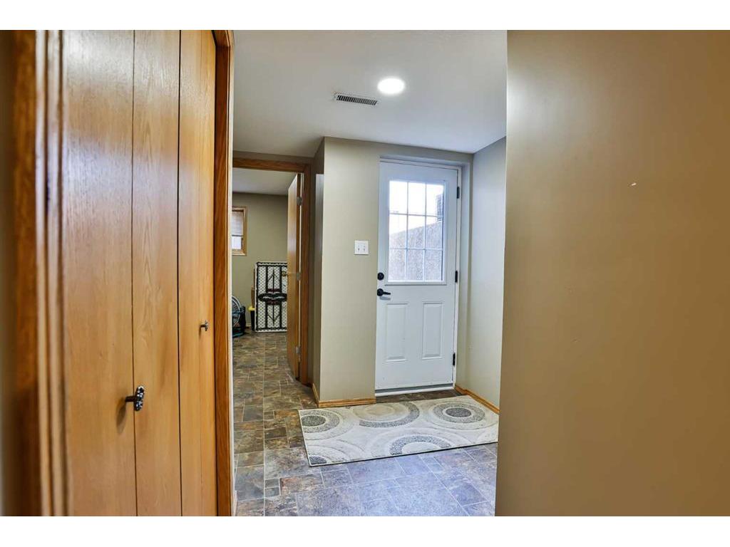 









3107


30

Street,
Coaldale,




AB
T1M 1P1

