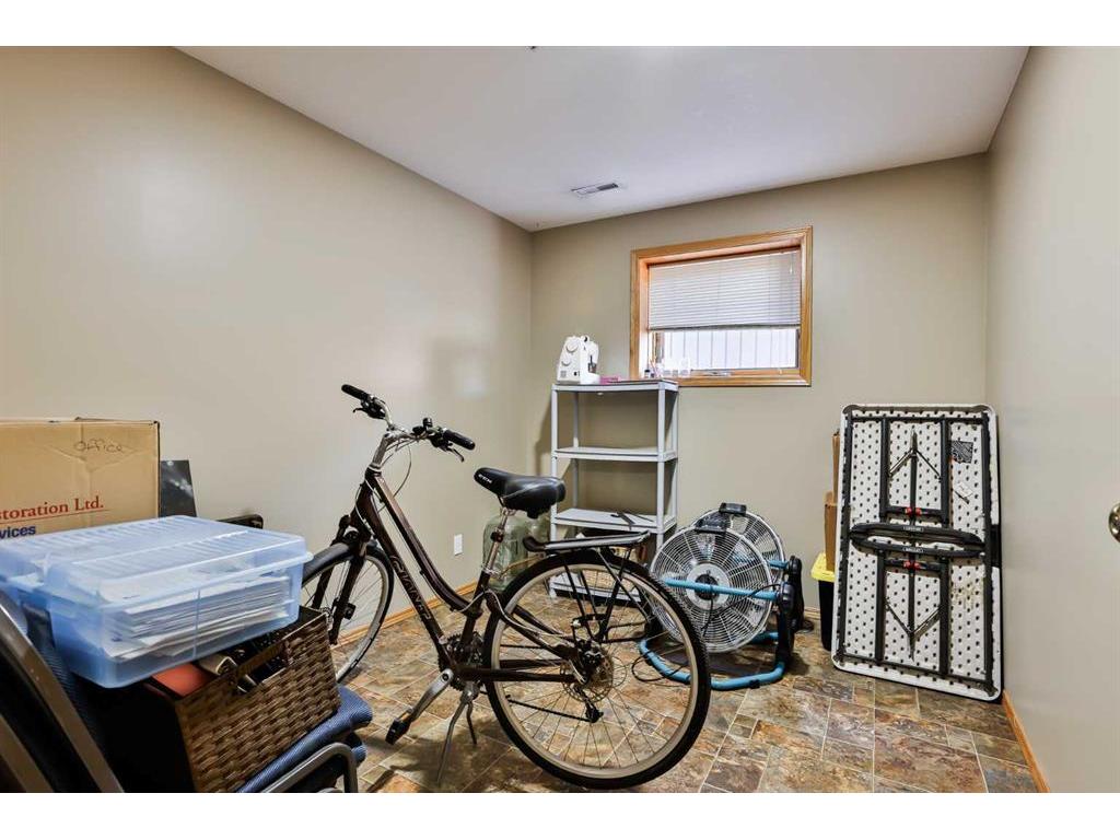 









3107


30

Street,
Coaldale,




AB
T1M 1P1

