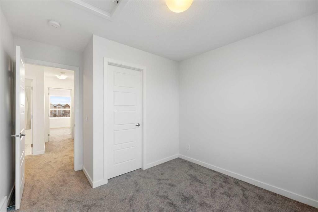 









44


Evanscrest

Manor Northwest,
Calgary,




AB
T3P 0Y1

