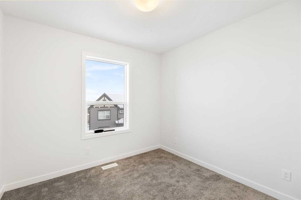 









44


Evanscrest

Manor Northwest,
Calgary,




AB
T3P 0Y1

