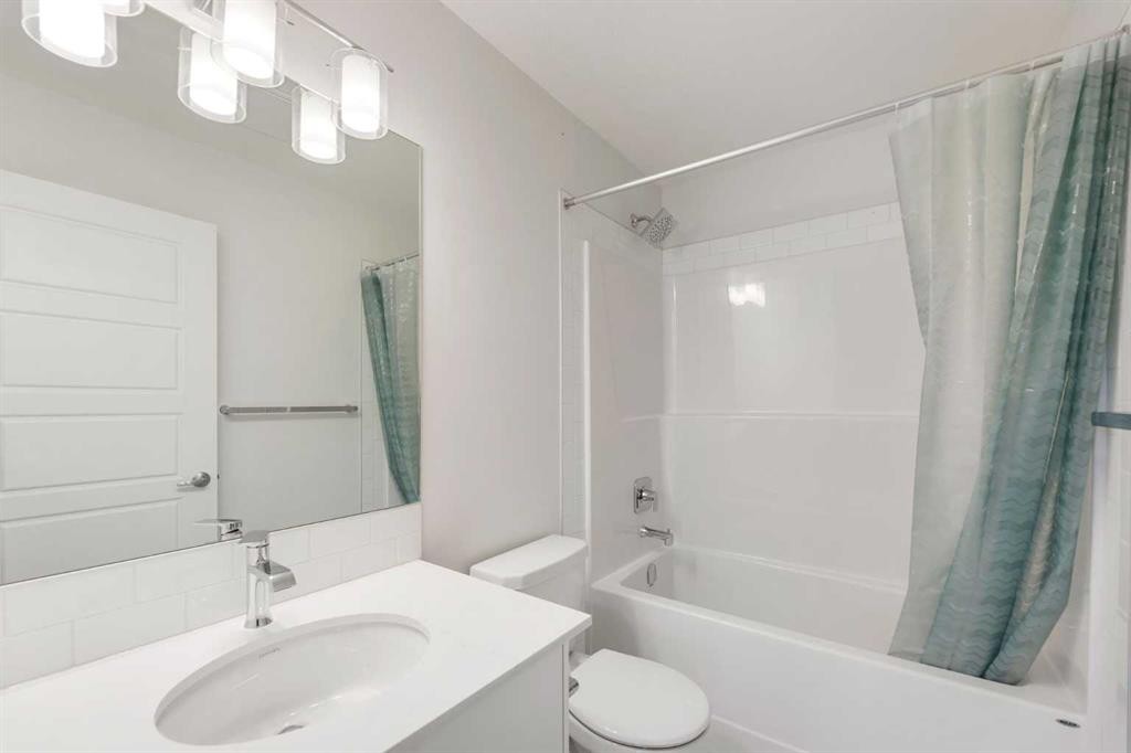 









44


Evanscrest

Manor Northwest,
Calgary,




AB
T3P 0Y1

