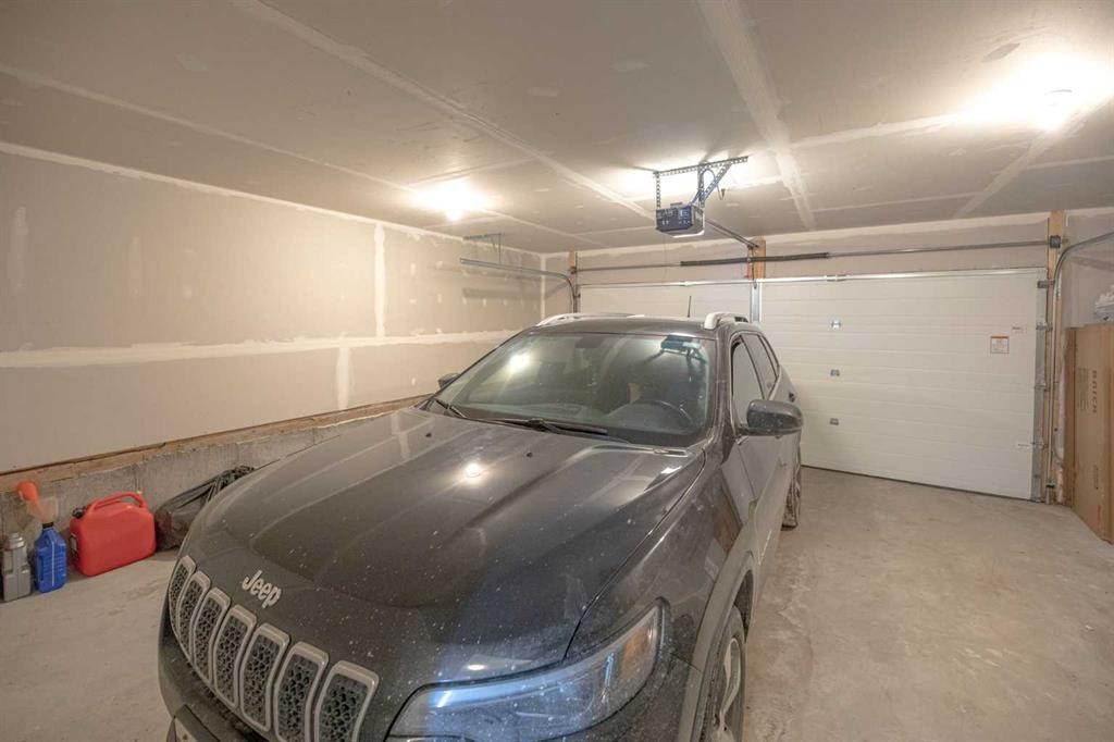 









44


Evanscrest

Manor Northwest,
Calgary,




AB
T3P 0Y1

