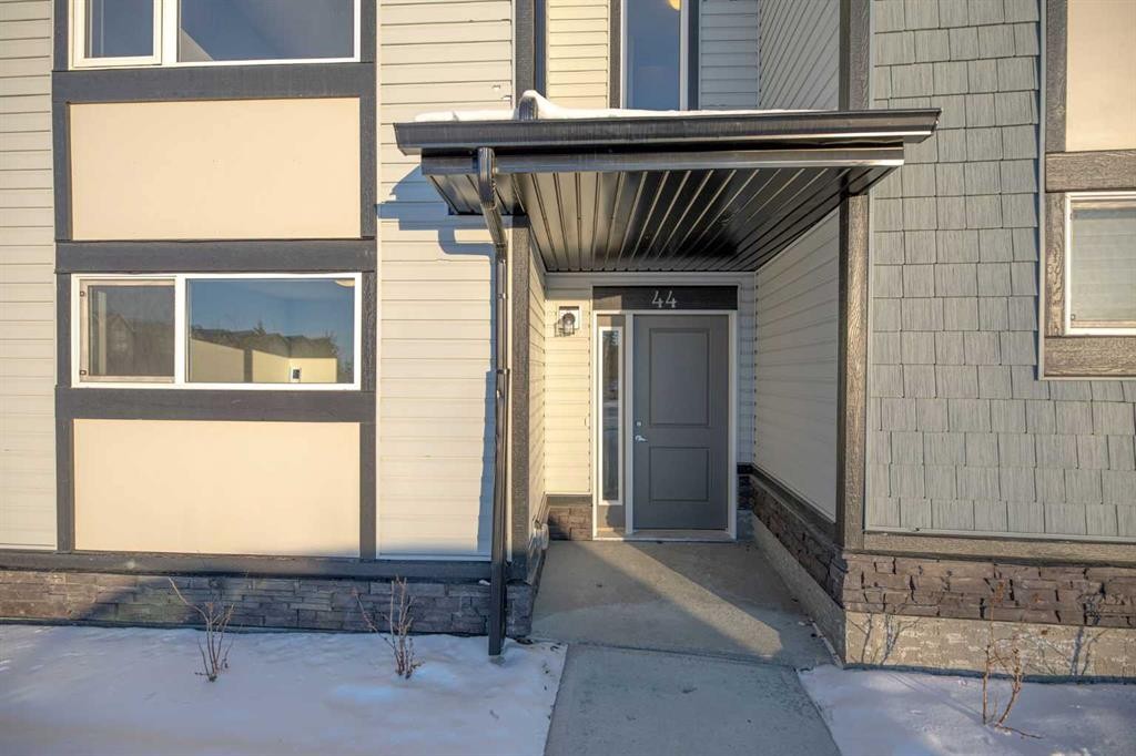 









44


Evanscrest

Manor Northwest,
Calgary,




AB
T3P 0Y1

