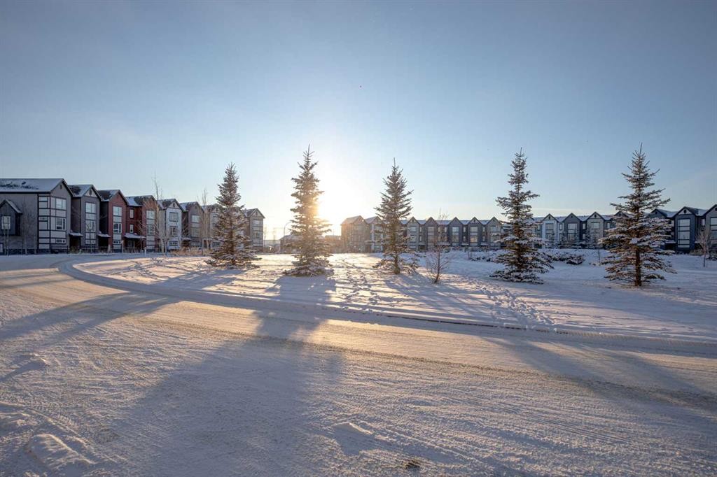 









44


Evanscrest

Manor Northwest,
Calgary,




AB
T3P 0Y1


