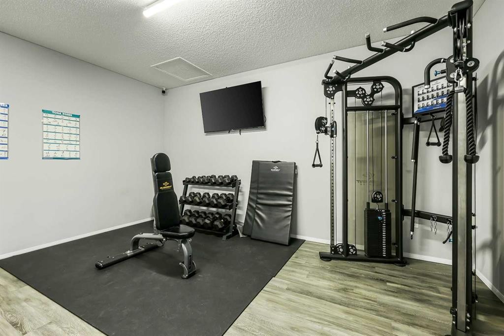 









6220


17

Avenue Southeast, 296,
Calgary,




AB
T2A 0W6

