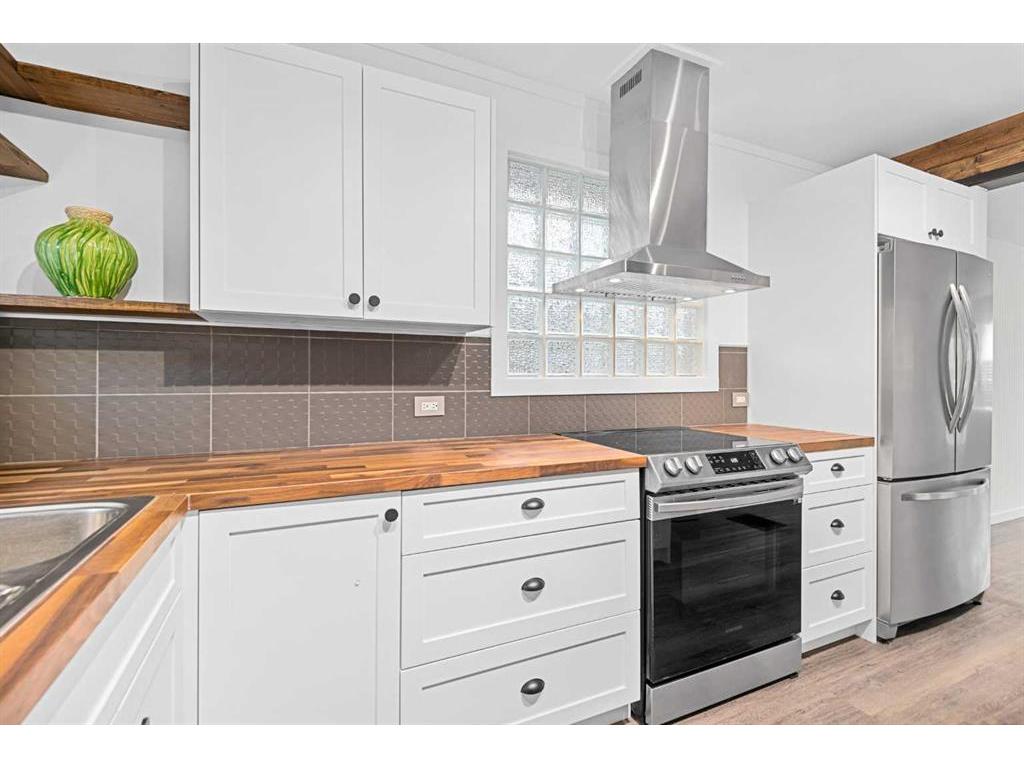 









260


2

Avenue,
Drumheller,




AB
T0J 1B0

