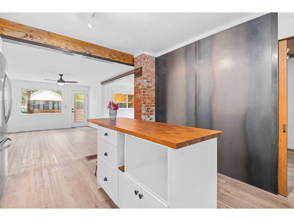 









260


2

Avenue,
Drumheller,




AB
T0J 1B0

