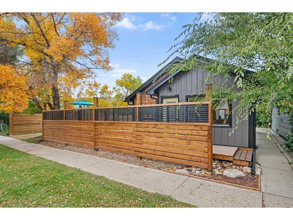 









260


2

Avenue,
Drumheller,




AB
T0J 1B0

