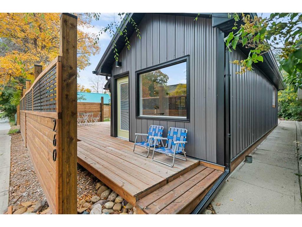 









260


2

Avenue,
Drumheller,




AB
T0J 1B0


