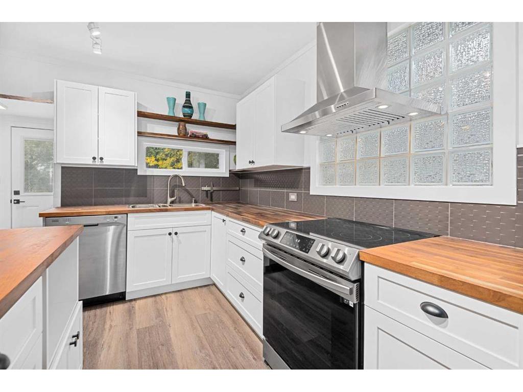 









260


2

Avenue,
Drumheller,




AB
T0J 1B0

