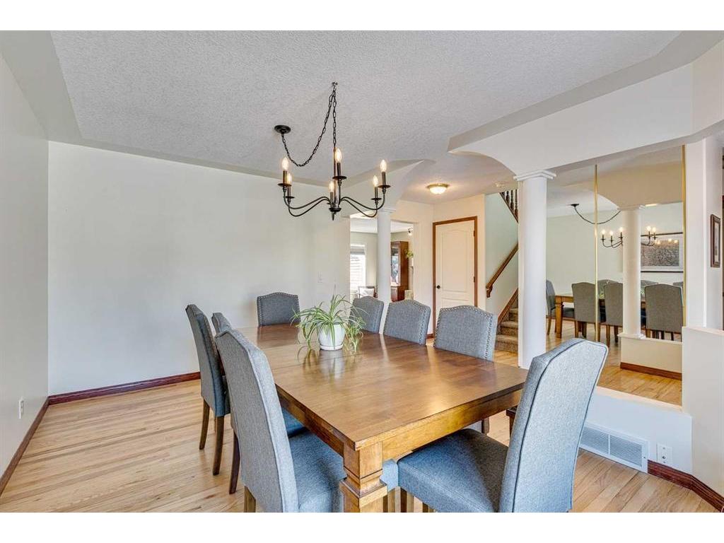









3737


Douglas Ridge

Way Southeast,
Calgary,




AB
T2Z3C3

