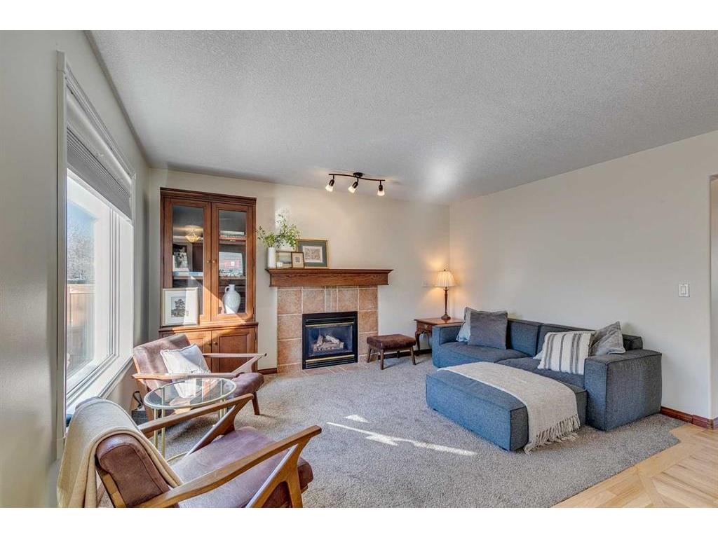 









3737


Douglas Ridge

Way Southeast,
Calgary,




AB
T2Z3C3

