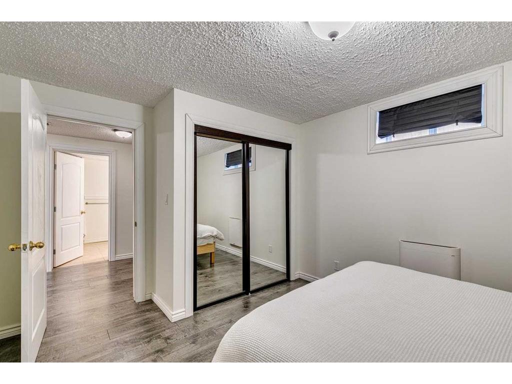 









3737


Douglas Ridge

Way Southeast,
Calgary,




AB
T2Z3C3

