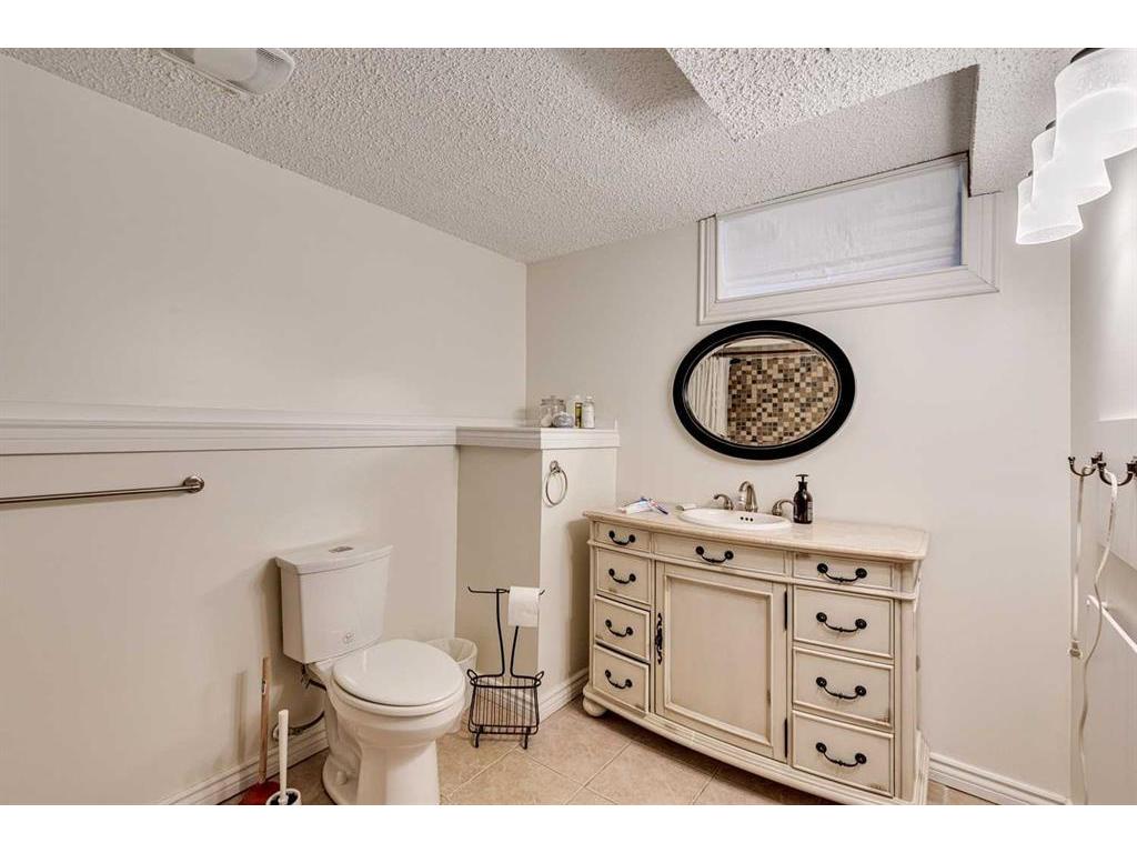 









3737


Douglas Ridge

Way Southeast,
Calgary,




AB
T2Z3C3


